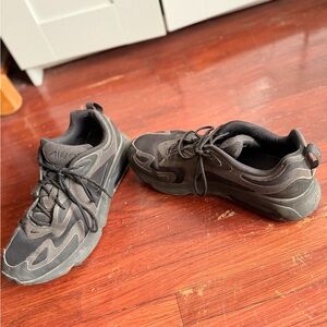 Nike Black Air Max Men's Sneakers